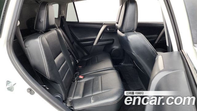 Toyota RAV4 2.5 2WD 4th 2014 — фото 12