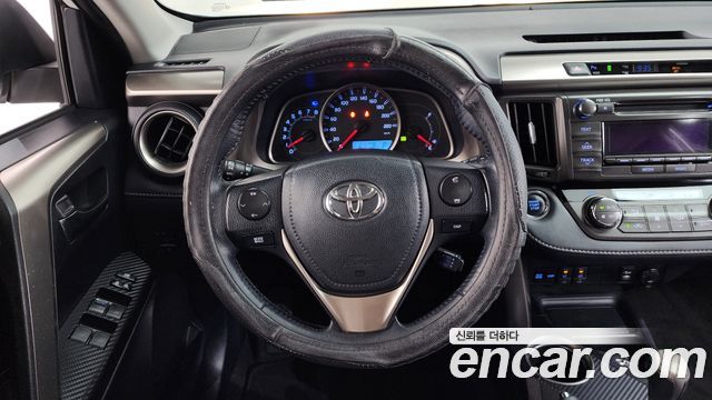 Toyota RAV4 2.5 2WD 4th 2014 — фото 13