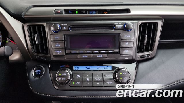 Toyota RAV4 2.5 2WD 4th 2014 — фото 14