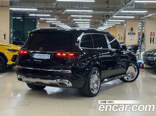 Mercedes-Benz GLS-Class (X167) Maybach GLS600 4MATIC Manufakur 2025 — фото 2