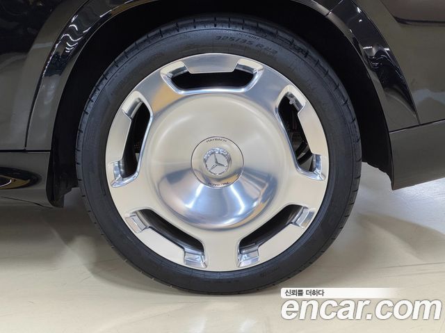 Mercedes-Benz GLS-Class (X167) Maybach GLS600 4MATIC Manufakur 2025 — фото 22