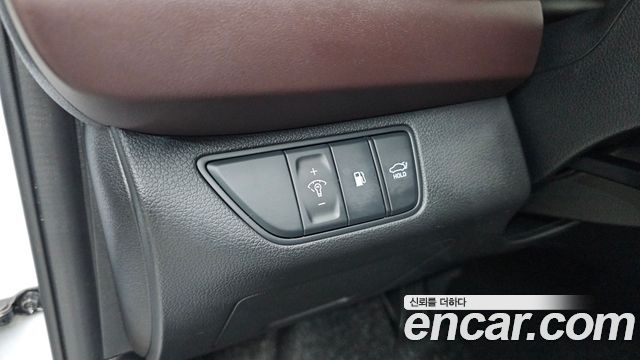 Genesis G70 Gasoline 2.0T 4WD 2022 — фото 14