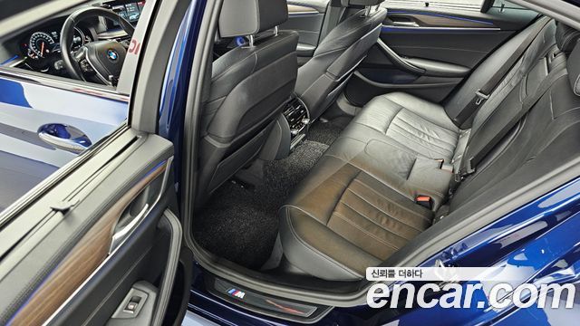BMW 5 Series (G30) 520d xDrive M Sport Package Plus 2017 — фото 11