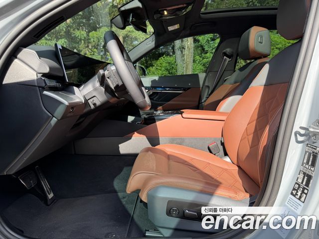 BMW 5 Series (G60) 530i xDrive M Sport Pro Special Edition 2026 — фото 6
