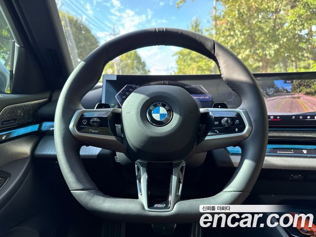 BMW 5 Series (G60) 530i xDrive M Sport Pro Special Edition 2026 — фото 15