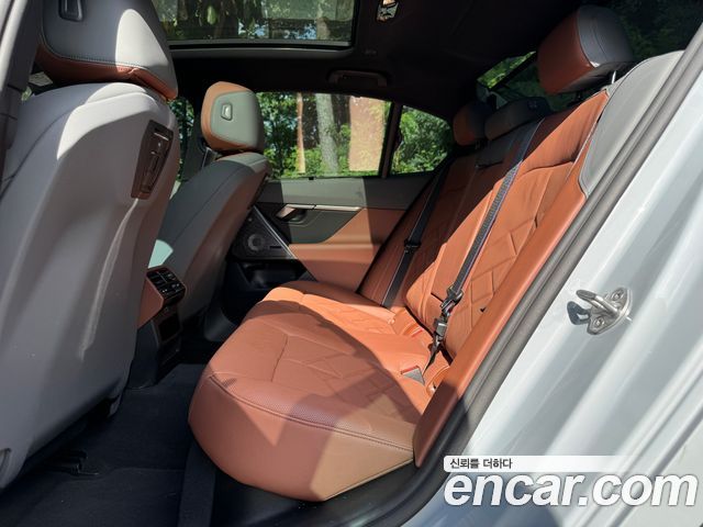 BMW 5 Series (G60) 530i xDrive M Sport Pro Special Edition 2026 — фото 23