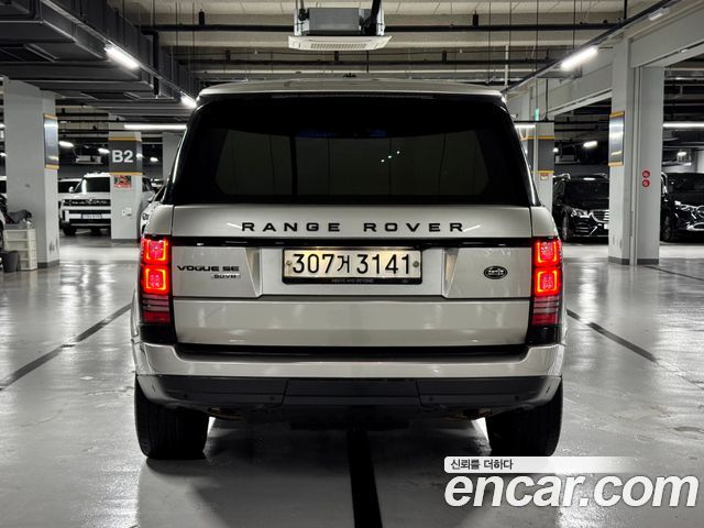 Land Rover Range Rover (IV) 4.4 SDV8 Vogue SE DIESEL 2016 — фото 4
