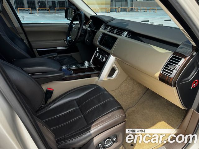 Land Rover Range Rover (IV) 4.4 SDV8 Vogue SE DIESEL 2016 — фото 17