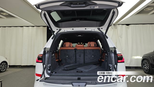 BMW X7 (G07) xDrive 40i M Sport 7STR 2024 — фото 24