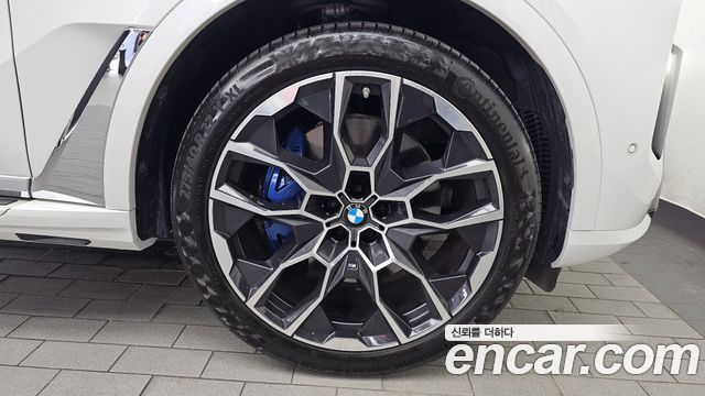 BMW X7 (G07) xDrive 40i M Sport 7STR 2024 — фото 27