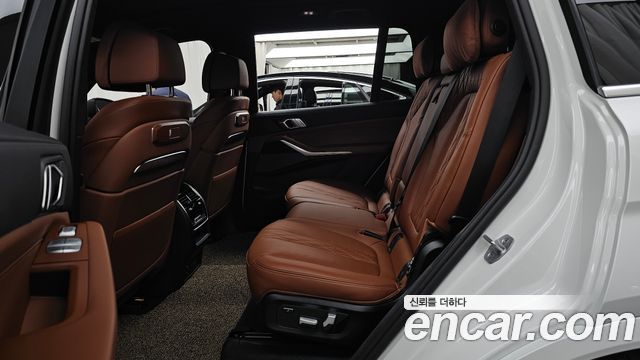 BMW X7 (G07) xDrive 40i M Sport 7STR 2024 — фото 32