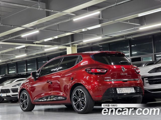 Renault Korea Clio Intens Panoramic 2019 — фото 2