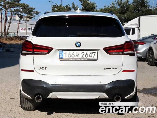 BMW X1 (F48) xDrive 20i M Sport 2022 — фото 4