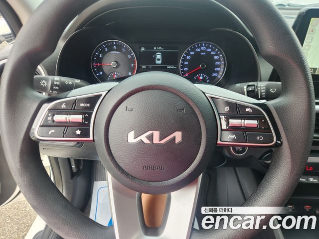 Kia K3 (II) 1.6 Trendy 2023 — фото 8