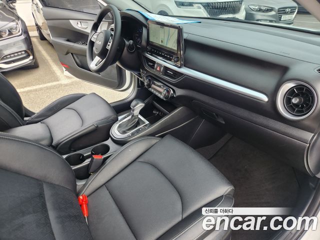 Kia K3 (II) 1.6 Trendy 2023 — фото 20