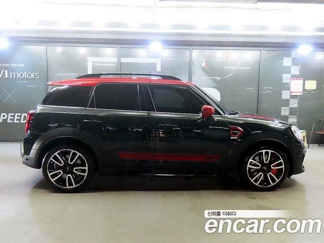 MINI Cooper S Countryman JCW 2nd 2024 — фото 3