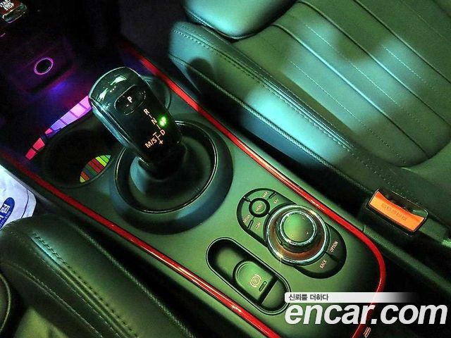 MINI Cooper S Countryman JCW 2nd 2024 — фото 16