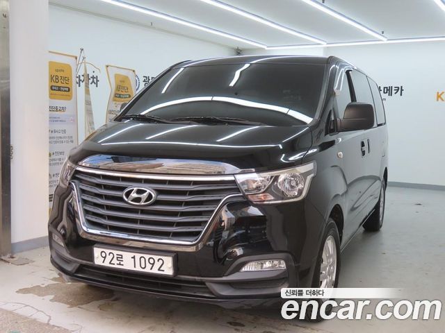 Hyundai Grand Starex Van 3-Seater Smart 2021 — фото 2
