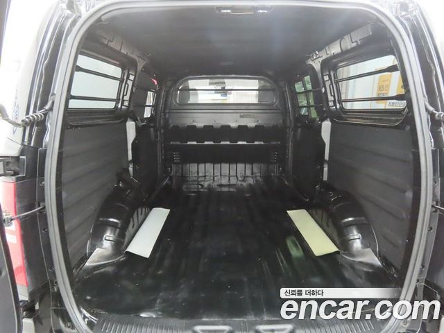 Hyundai Grand Starex Van 3-Seater Smart 2021 — фото 21