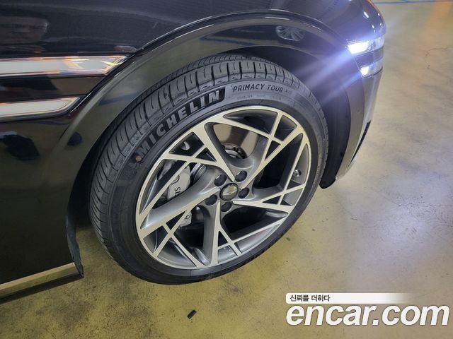Genesis G90 (RS4) Gasoline 3.5 Turbo AWD Black 2022 — фото 24
