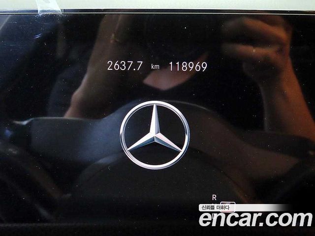 Mercedes-Benz A-Class (W177) A200d Sedan 2021 — фото 9