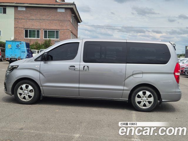 Hyundai Grand Starex Wagon 11-Seater Modern 2021 — фото 18