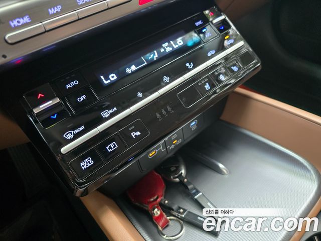 Hyundai Grandeur (GN7) 2,5 Gasoline 2WD Premium 2023 — фото 19