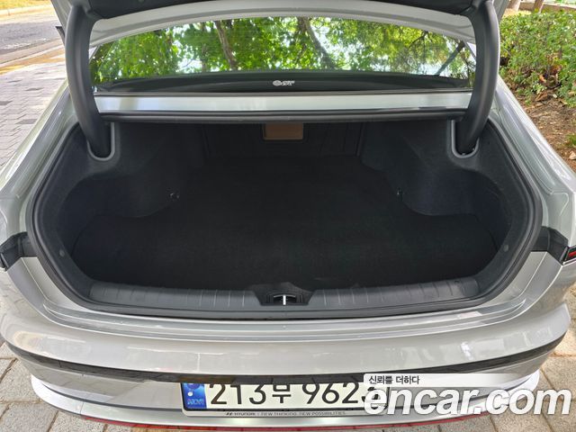Hyundai Grandeur (GN7) 2,5 Gasoline 2WD Premium 2023 — фото 22