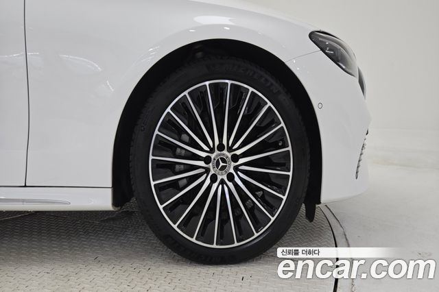 Mercedes-Benz E-Class (W214) E450 4MATIC Exclusive 2025 — фото 5