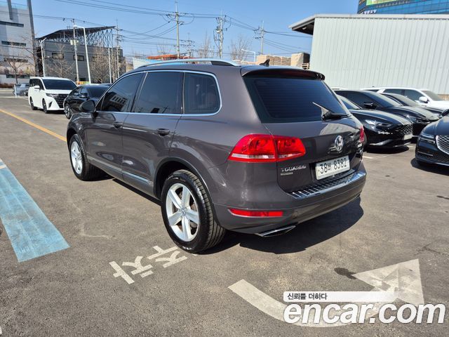 Volkswagen Touareg V6 3.0 TDI Bluemotion 7P5 2012 — фото 4