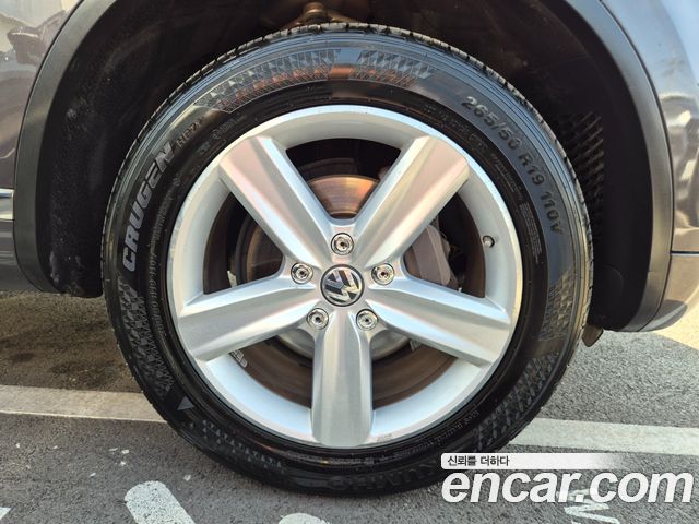 Volkswagen Touareg V6 3.0 TDI Bluemotion 7P5 2012 — фото 5