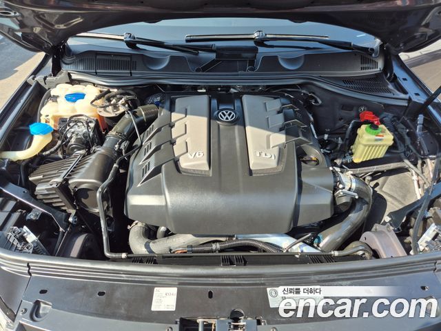 Volkswagen Touareg V6 3.0 TDI Bluemotion 7P5 2012 — фото 6