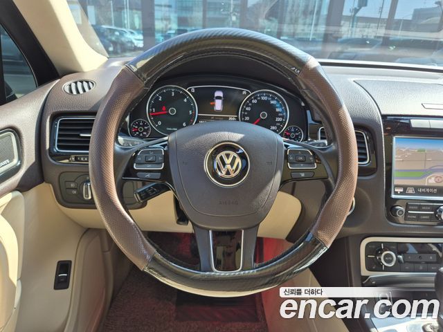 Volkswagen Touareg V6 3.0 TDI Bluemotion 7P5 2012 — фото 18