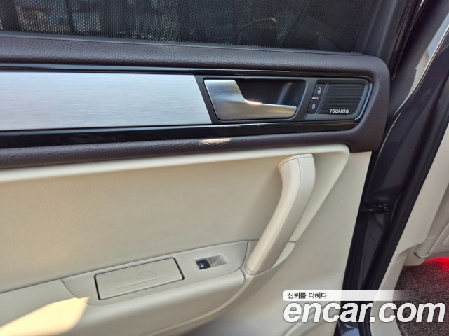 Volkswagen Touareg V6 3.0 TDI Bluemotion 7P5 2012 — фото 22
