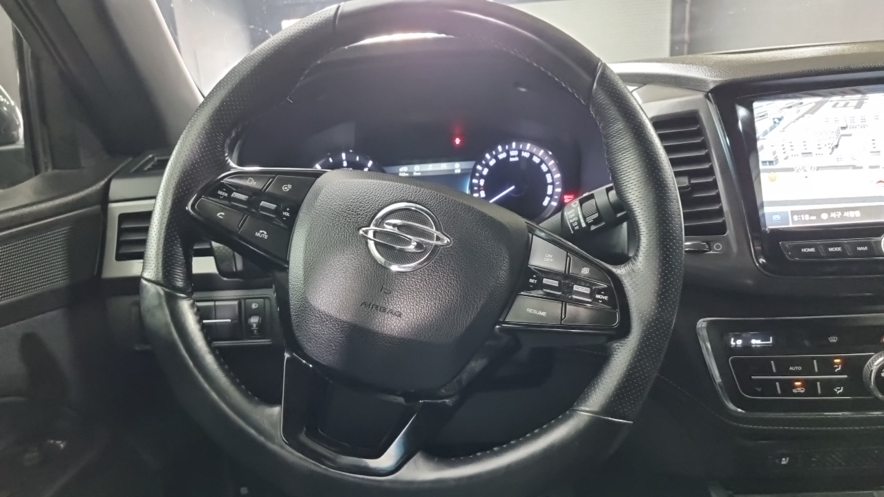 KG Mobility (SsangYong) Rexton Sports Khan Diesel 2.2 4WD Prestige 2021 — фото 21