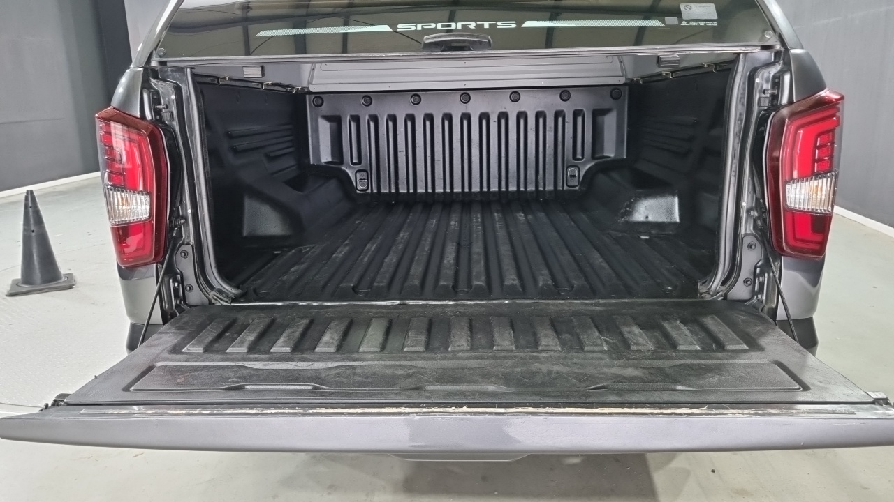 KG Mobility (SsangYong) Rexton Sports Khan Diesel 2.2 4WD Prestige 2021 — фото 22