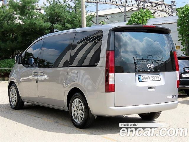 Hyundai Staria HEV 1.6 Cargo 5-Seater Modern 2025 — фото 3
