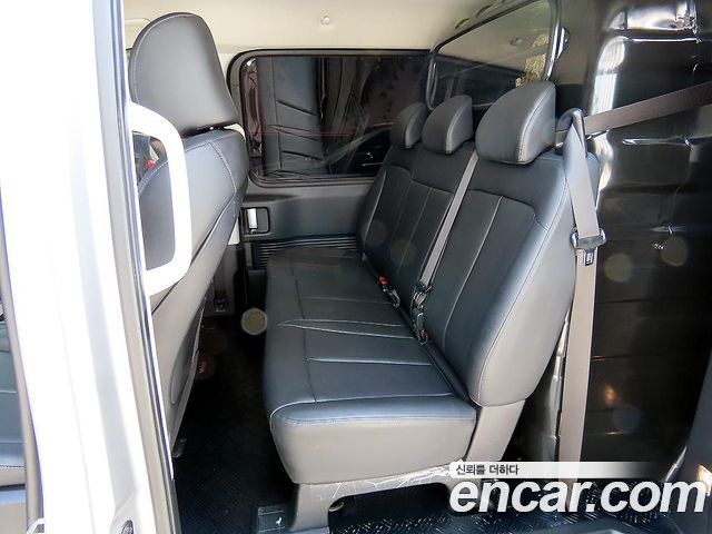 Hyundai Staria HEV 1.6 Cargo 5-Seater Modern 2025 — фото 6
