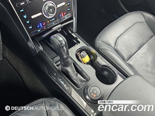 Ford Explorer 2.3 Limited 4WD 5th 2016 — фото 18