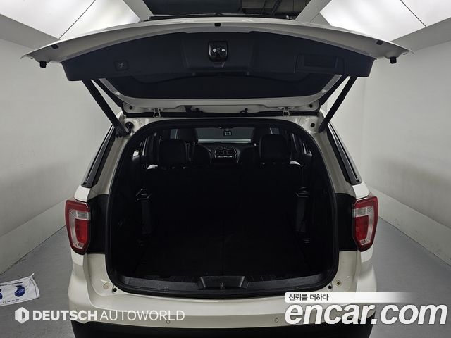 Ford Explorer 2.3 Limited 4WD 5th 2016 — фото 21