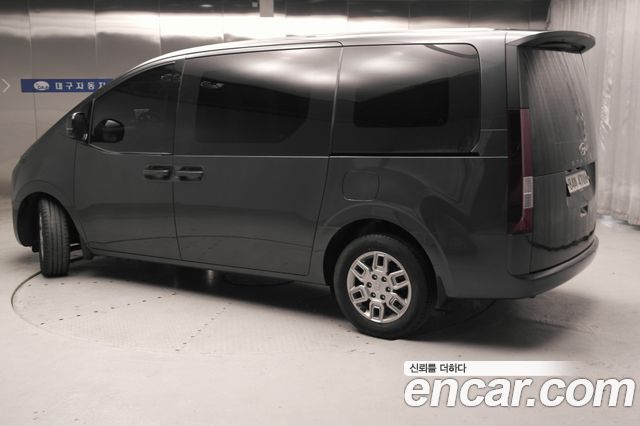 Hyundai Staria Cargo 3-Seater Modern 2022 — фото 2