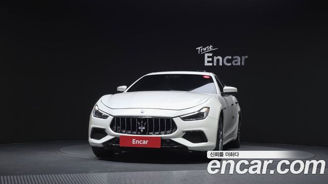 Maserati Ghibli 3.0 Diesel GranSport 3rd 2018 — фото 3