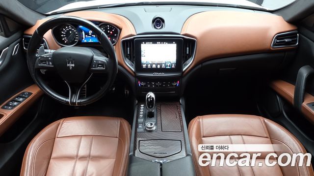 Maserati Ghibli 3.0 Diesel GranSport 3rd 2018 — фото 7