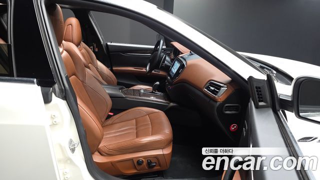 Maserati Ghibli 3.0 Diesel GranSport 3rd 2018 — фото 12