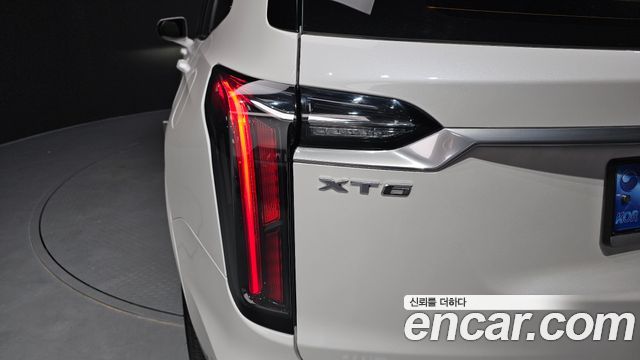 Cadillac XT6 3.6 Sport 2023 — фото 23