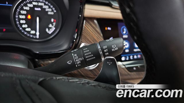 Cadillac XT6 3.6 Sport 2023 — фото 28