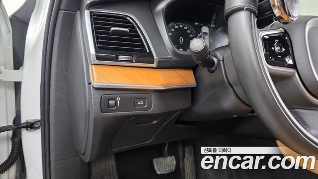 Volvo XC90 (II) D5 Inscription 2019 — фото 16