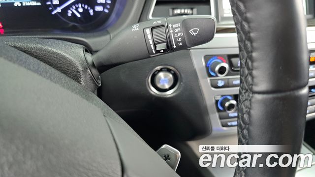 Genesis G80 2.2D AWD Premium Luxury 2018 — фото 15