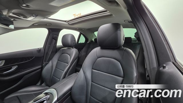 Mercedes-Benz C-Class (W205) C220 d 4MATIC Exclusive 2019 — фото 11
