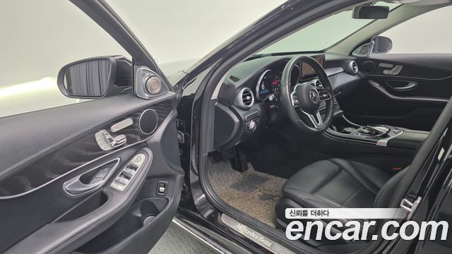 Mercedes-Benz C-Class (W205) C220 d 4MATIC Exclusive 2019 — фото 12